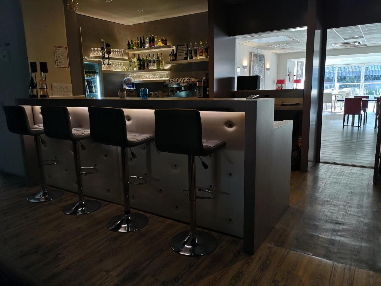 Yes Hotel Авіньйон Екстер'єр фото